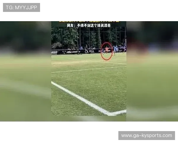 球员进球后从短裤里掏出炼妖壶,把对方门将炼成球 球员进球后从短裤里掏出炼妖壶,把对方门将炼成球